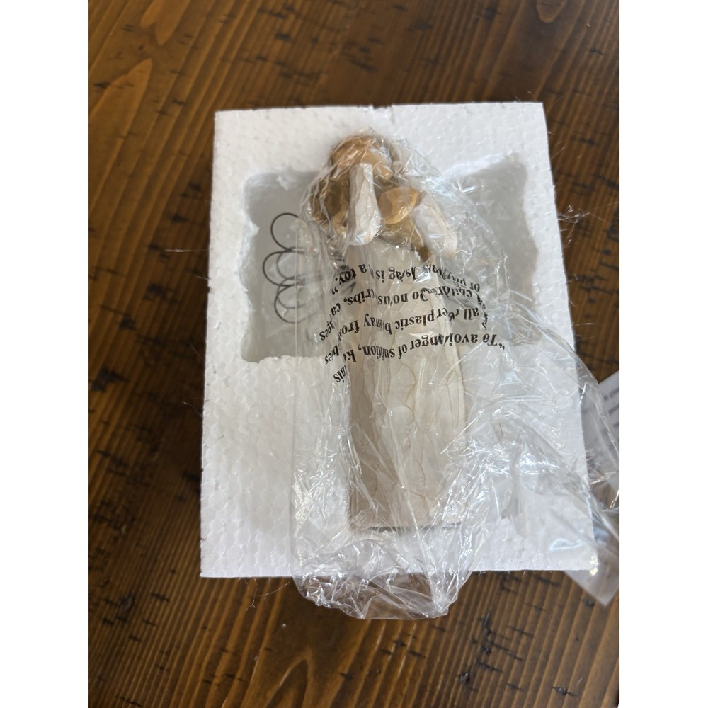 Willow Tree - #26011 Angel of Friendship - New In Box - Angel with Dog - Picture 14 of 16
